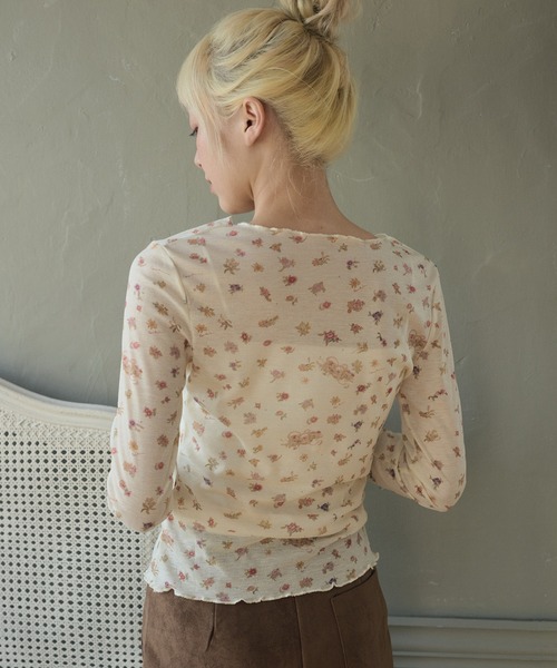 LiLIN（リリン）の「小花柄メローカットソー / flower mellow top（Tシャツ/カットソー・レディース・アイボリー/グレー・FREE）」の11枚目の写真
