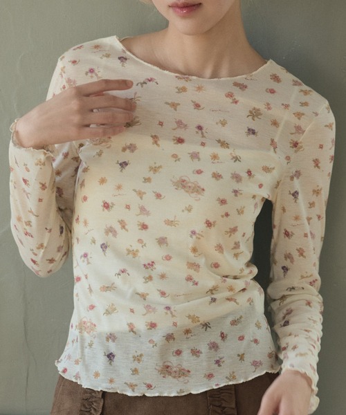 LiLIN（リリン）の「小花柄メローカットソー / flower mellow top（Tシャツ/カットソー・レディース・アイボリー/グレー・FREE）」の14枚目の写真