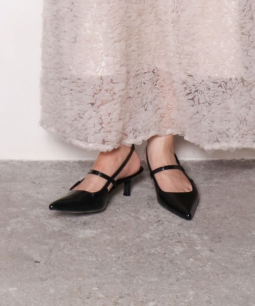 Three Four Time(スリーフォータイム)の「slingback always shoes(パンプス・レディース・ブラック/レッド・38inch/39inch)」の1枚目の写真