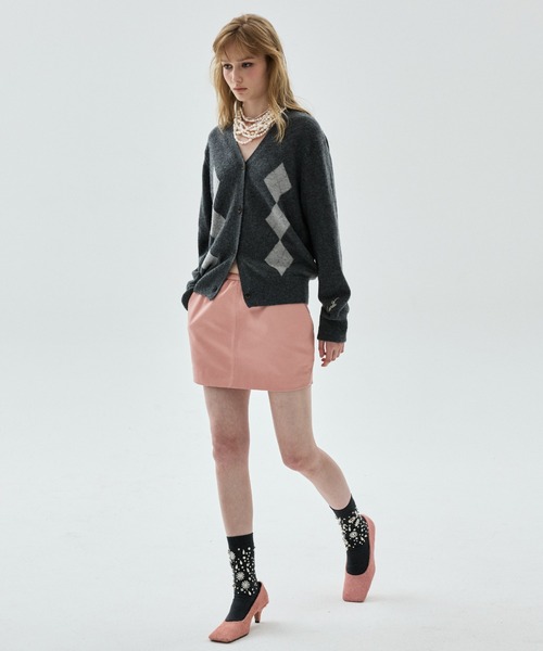 Mardi Mercredi（マルディメクルディ）の「CASHMERE BLEND CARDIGAN V NECK ARGYLE PUNCHING DETAIL / カシミヤ ブレンド カーディガン Vネック アーガイル パンチング ディテール（カーディガン/ボレロ・レディース・ピンク/ネイビー/グレー/チャコールグレー・FREE）」の21枚目の写真