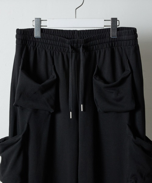 NUMBER (N)INE(ナンバーナイン)の「FIRM COTTON LIGHT SHORT PILE 6 POCKET EASY SWEAT PANTS / ファーム コットン ライト ミニ裏毛 ボックス型 6ポケット イージー スウェットパンツ(スウェットパンツ・メンズ・ブラック/トップグレー・M/L/XL)」の16枚目の写真