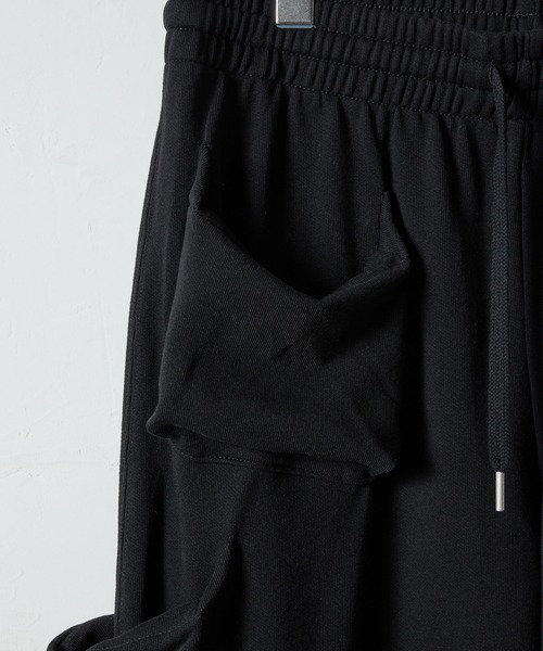 NUMBER (N)INE(ナンバーナイン)の「FIRM COTTON LIGHT SHORT PILE 6 POCKET EASY SWEAT PANTS / ファーム コットン ライト ミニ裏毛 ボックス型 6ポケット イージー スウェットパンツ(スウェットパンツ・メンズ・ブラック/トップグレー・M/L/XL)」の3枚目の写真