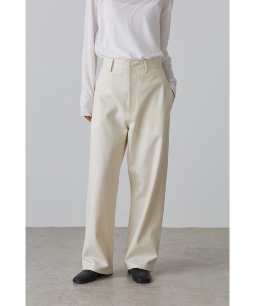 YLEVE(イレーヴ)の「BOURRIENNE × YLEVE / WOOL JERSEY TR / WORKER(その他パンツ・レディース・ホワイト/ネイビー・0/1/2)」の4枚目の写真