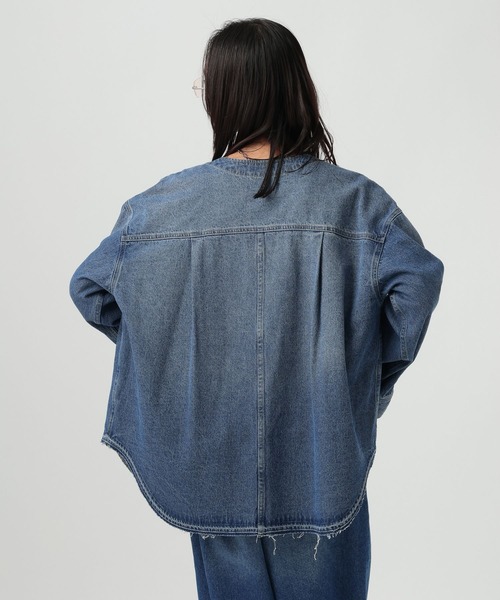 BAYFLOW（ベイフロー）の「[秋の羽織りに]ノーカラーデニムシャツ（シャツ/ブラウス・レディース・ブルー系その他/インディゴブルー・FREE）」の9枚目の写真