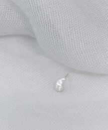 and cloud（アンドクラウド）の「Grayscale Gray Diamond Drop Pierce / Single（ピアス（片耳用））」