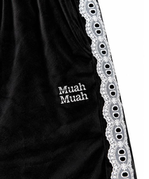 muahmuah（ムーアムーア）の「ベルベット レースストラップ バルーンワイドパンツ [ブラック]（スウェットパンツ・レディース・その他・FREE）」の16枚目の写真