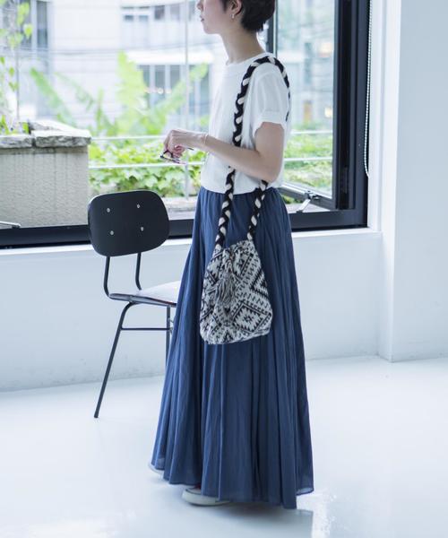 UNITED ARROWS（ユナイテッドアローズ）の「ドローストリング バッグ◆（ショルダーバッグ・レディース・ブラック/オリーブ/ネイビー・FREE）」の2枚目の写真