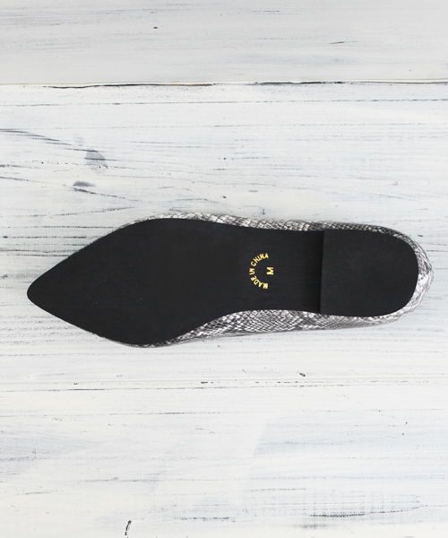 mysty woman（ミスティウーマン）の「ポインテッドトゥバレエシューズ（パンプス・レディース・シルバー/ブラック/レッド/その他1・LARGE/MEDIUM）」の7枚目の写真