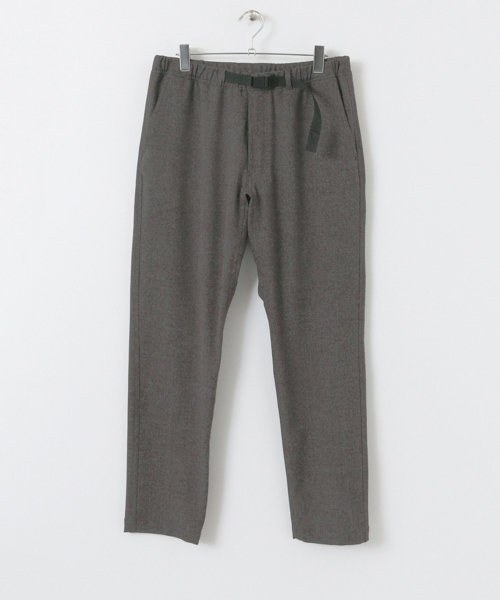 URBAN RESEARCH（アーバンリサーチ）の「UR ウールライクアクティブストレッチパンツ（その他パンツ・メンズ・チャコールグレー/ブルー系その他/ベージュ系その他・LARGE/MEDIUM）」の16枚目の写真