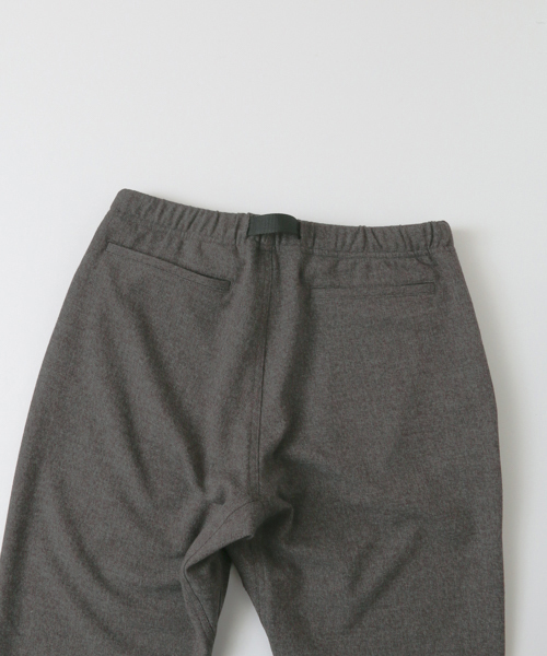 URBAN RESEARCH（アーバンリサーチ）の「UR ウールライクアクティブストレッチパンツ（その他パンツ・メンズ・チャコールグレー/ブルー系その他/ベージュ系その他・LARGE/MEDIUM）」の12枚目の写真