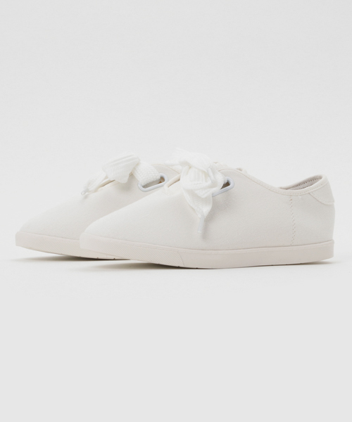 KOBE LETTUCE（コウベレタス）の「2way☆太紐スニーカー（スニーカー・レディース・ブラック/ホワイト系その他/ピンク/ネイビー/その他1/その他2/ホワイト/グレー/その他4/グレー系その他/ブラック系その他/ブルー系その他/その他3/ホワイト系その他3/ピンク系その他/ホワイト系その他2・L/LL/M/S）」の2枚目の写真