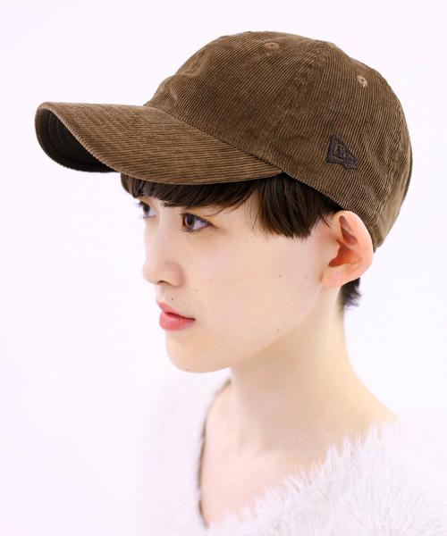 NEW ERA（ニューエラ）の「[別注][ニューエラ]NEWERA コーデュロイ CB キャップ（キャップ・レディース・オフホワイト/ブラック/ダークグレー/ブラウン・FREE）」の4枚目の写真