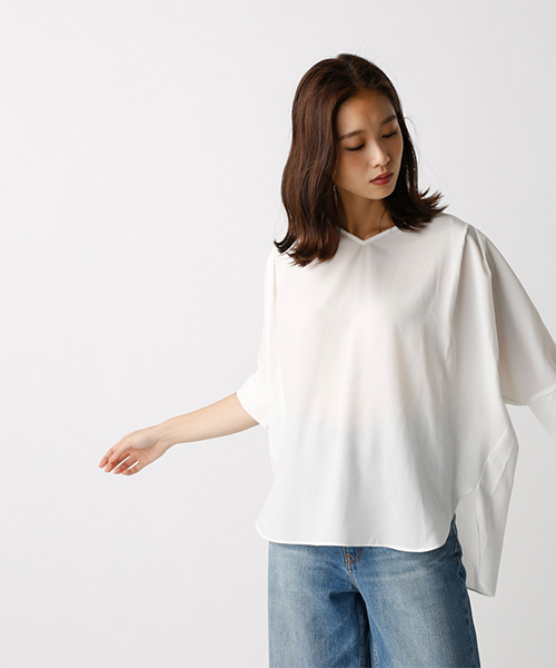 AZUL by moussy（アズールバイマウジー）の「フロントタックVネック七分袖ブラウス（シャツ/ブラウス・レディース・ブラック/ベージュ/オフホワイト・MEDIUM/SMALL）」の16枚目の写真