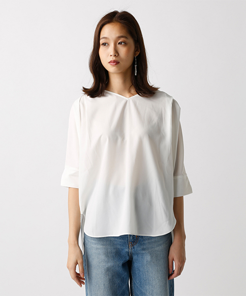 AZUL by moussy（アズールバイマウジー）の「フロントタックVネック七分袖ブラウス（シャツ/ブラウス・レディース・ブラック/ベージュ/オフホワイト・MEDIUM/SMALL）」の20枚目の写真