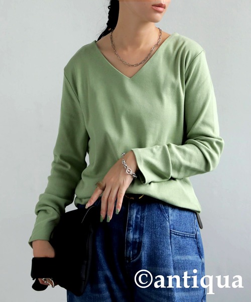 antiqua(アンティカ)の「ベーシックコットンフライスVネックロンT(Tシャツ/カットソー・レディース・ネイビー/杢グレー/カーキ/ブラック/オフホワイト/オートミール/ベージュ系その他/ブラウン系その他/グリーン系その他/バイオレット/グリーン系その他2/ブルー系その他/ライラック/モスグリーン/ベージュ・L/M/S/XL)」の11枚目の写真