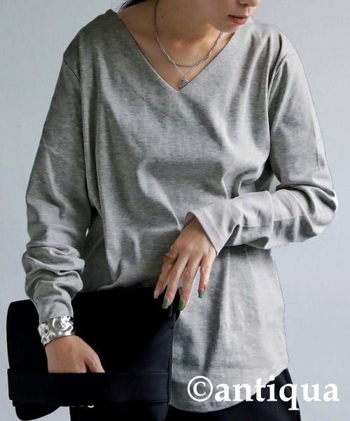 antiqua(アンティカ)の「ベーシックコットンフライスVネックロンT(Tシャツ/カットソー・レディース・ネイビー/杢グレー/カーキ/ブラック/オフホワイト/オートミール/ベージュ系その他/ブラウン系その他/グリーン系その他/バイオレット/グリーン系その他2/ブルー系その他/ライラック/モスグリーン/ベージュ・L/M/S/XL)」の17枚目の写真