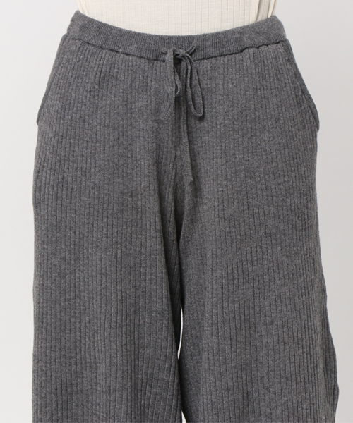 RAY CASSIN(レイカズン)の「スリット入りニットワイドパンツ(その他パンツ・レディース・マスタード/杢グレー/ワイン・FREE)」の4枚目の写真