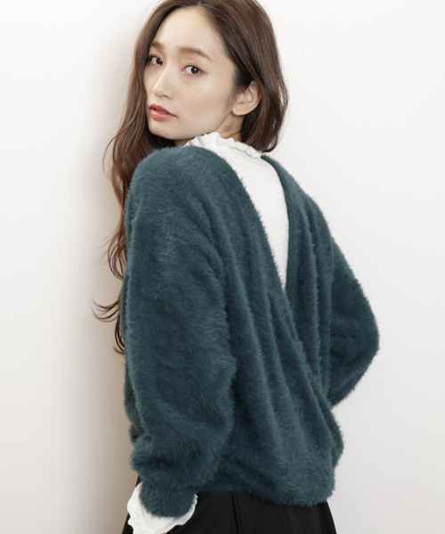 RAY CASSIN（レイカズン）の「フリルハイネックプルオーバー（ニット/セーター・レディース・ブラック/キャメル/パープル/キナリ・FREE）」の16枚目の写真