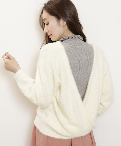 RAY CASSIN（レイカズン）の「フリルハイネックプルオーバー（ニット/セーター・レディース・ブラック/キャメル/パープル/キナリ・FREE）」の17枚目の写真