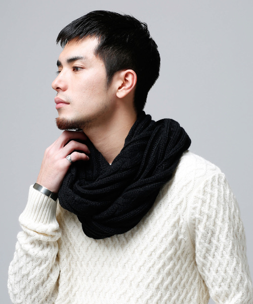 NANO universe（ナノユニバース）の「ケーブルスヌード（ストール/ショール・メンズ・ホワイト/ネイビー/ブラック/グレー・FREE）」の2枚目の写真