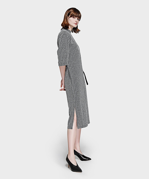 CHARLES & KEITH(チャールズ & キース)の「ポインテッドパンプス/POINTED PUMPS(パンプス・レディース・ブラック/ライトブラウン・22.5cm/23.5cm/23cm/24.5cm/25cm)」の8枚目の写真