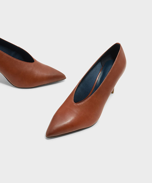 CHARLES & KEITH(チャールズ & キース)の「ポインテッドパンプス/POINTED PUMPS(パンプス・レディース・ブラック/ライトブラウン・22.5cm/23.5cm/23cm/24.5cm/25cm)」の12枚目の写真