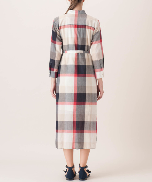 BLUE LABEL CRESTBRIDGE（ブルーレーベルクレストブリッジ）の