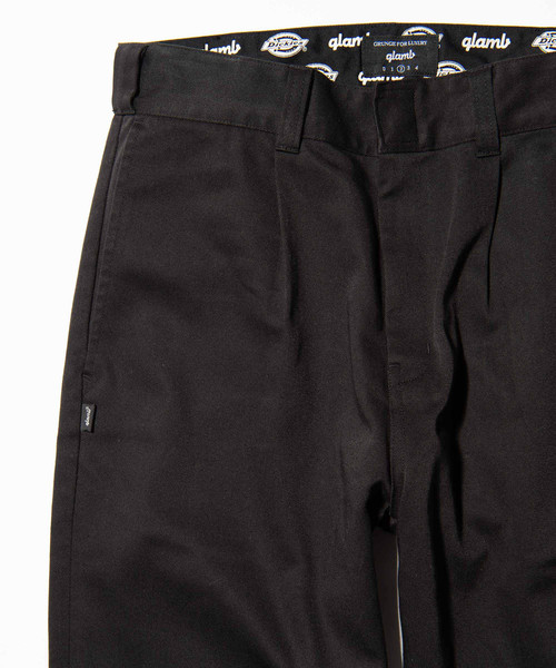 Dickies（ディッキーズ）の「Black chino pants by Dickies / ディッキーズ別注 ブラックチノパン（チノパンツ・メンズ・ブラック・1/2/0/4/3）」の3枚目の写真