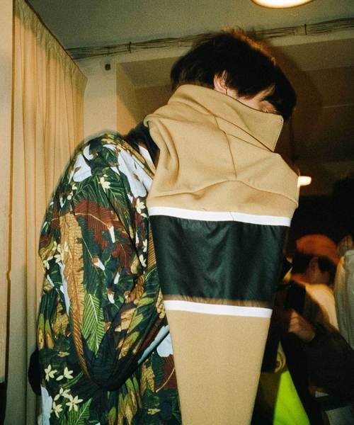 UNITED TOKYO（ユナイテッドトウキョウ）の「パターンロングバンドカラーシャツ（シャツ/ブラウス・メンズ・カーキ/ブルー・1/2/3）」の21枚目の写真