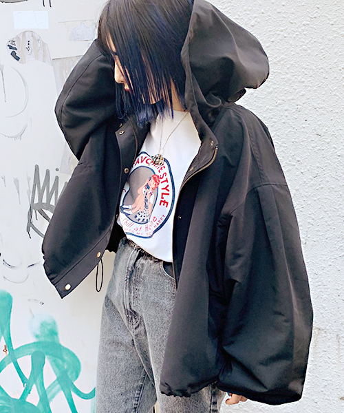 apres jour（アプレジュール）の「袖ボリュームマウンテンパーカー【ZOZOTOWN限定アイテム】（マウンテンパーカー・レディース・ブラック/ベージュ/ライトベージュ/ラベンダー・フリー）」の2枚目の写真