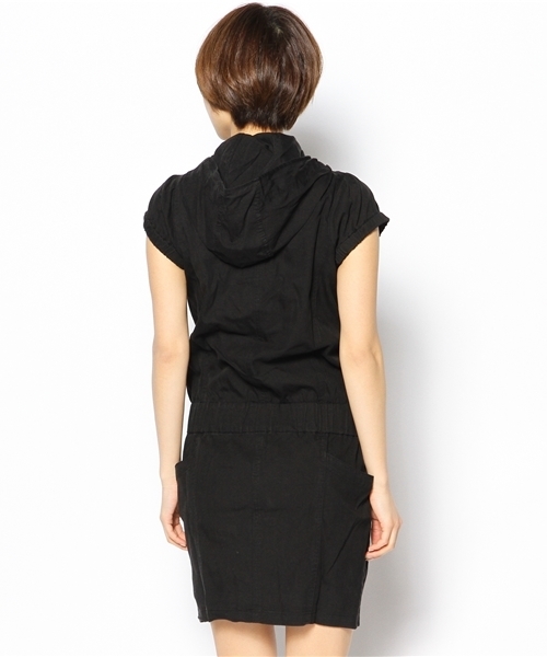 HYSTERIC GLAMOUR（ヒステリックグラマー）の「ワッペン付 ミリタリーOP（ワンピース・レディース・カーキ/グリーン系カモフラージュ/ブラック・FREE）」の7枚目の写真