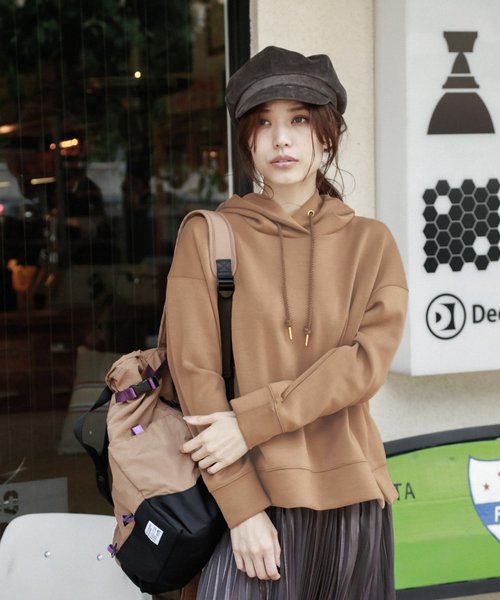 BAYFLOW（ベイフロー）の「ダンボールパーカープルオーバー（パーカー・レディース・アイボリー/ブラック/ブラウン/ピンク・SMALL/MEDIUM）」の4枚目の写真