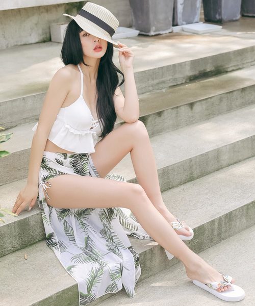 Dita（ディータ）の「【3点セット】シフォンスカート付きハイウエストビキニセットスウィムウェア【RT】（水着・レディース・ブラック/ホワイト・M/L/XL）」の12枚目の写真