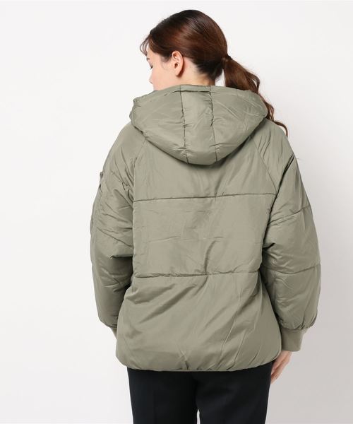 reca(レカ)の「ビッグシルエットダウンコート(ダウンジャケット/コート・レディース・ブラック/ベージュ/グリーン系その他・M/L)」の5枚目の写真