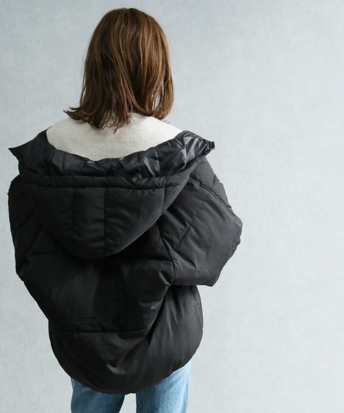 reca(レカ)の「ビッグシルエットダウンコート(ダウンジャケット/コート・レディース・ブラック/ベージュ/グリーン系その他・M/L)」の21枚目の写真