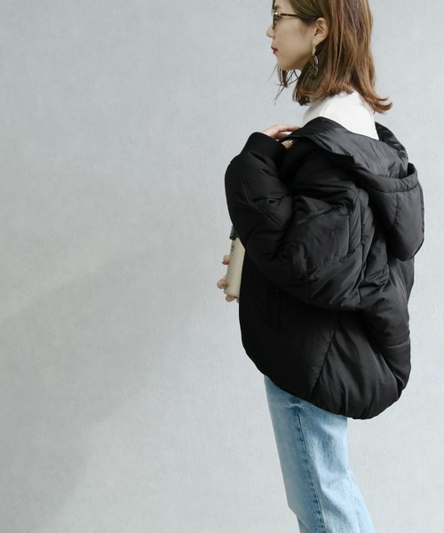 reca(レカ)の「ビッグシルエットダウンコート(ダウンジャケット/コート・レディース・ブラック/ベージュ/グリーン系その他・M/L)」の8枚目の写真