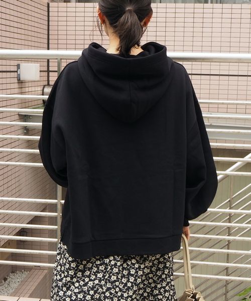 tiptop（ティップトップ）の「裏起毛ボリュームフーディー（パーカー・レディース・アイボリー/ブラック/ダークグレー/ブラウン/パープル・FREE）」の13枚目の写真