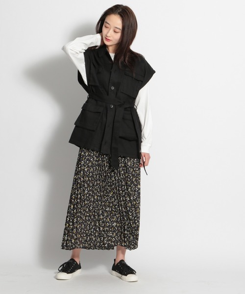 niko and...（ニコアンド）の「サファリワイドベスト（ベスト・レディース・カーキ/ブラック・MEDIUM/LARGE）」の3枚目の写真