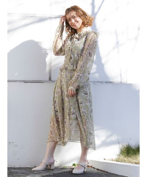 dazzlin（ダズリン）の「ラテフラワーマキシワンピース（ワンピース・レディース・ベージュ/オレンジ/グリーン・FREE）」の13枚目の写真