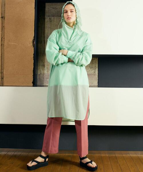 BEAUTY&YOUTH UNITED ARROWS(ビューティーアンドユースユナイテッドアローズ)の「BY バックスリットテーパードパンツ ◆(その他パンツ・レディース・ブラック/ピンク/クリーム・SMALL/MEDIUM/LARGE)」の4枚目の写真