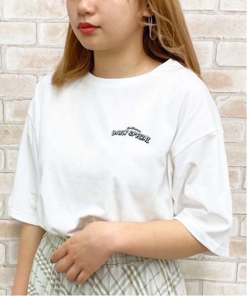apres jour（アプレジュール）の「アソートＢＩＧＴシャツ【ZOZOTOWN限定アイテム】（Tシャツ/カットソー・レディース・ホワイト/チャコールグレー/ブラック/ライトホワイト/アイボリー/その他/ボルドー/モカ/ラベンダー/ホワイト系その他/グリーン系その他・フリー）」の12枚目の写真