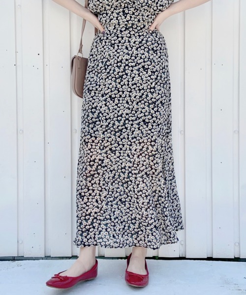 EPIMI E'PIMMY（エピミエピミー）の「《Set upにも》フラワーマーメイドスカート（スカート・レディース・ブラック/ブラウン/オフホワイト/グリーン・MEDIUM）」の3枚目の写真