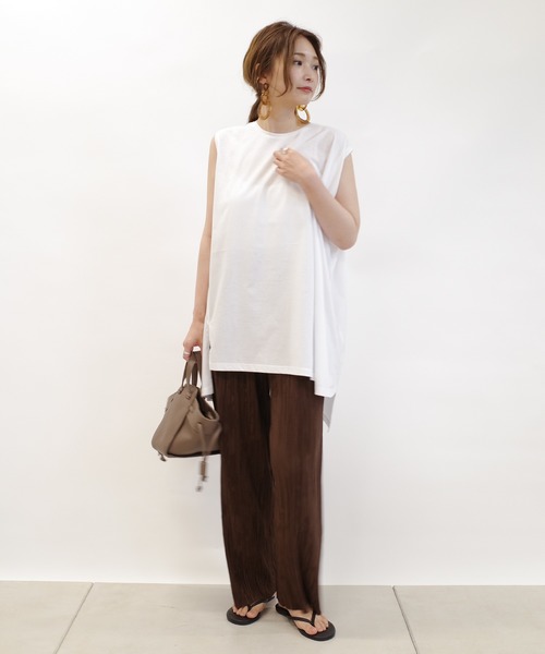 DouDou(ドゥドゥ)の「アシメヘムチュニックタンク(Tシャツ/カットソー・レディース・ベージュ/オフホワイト/スミクロ・FREE)」の15枚目の写真