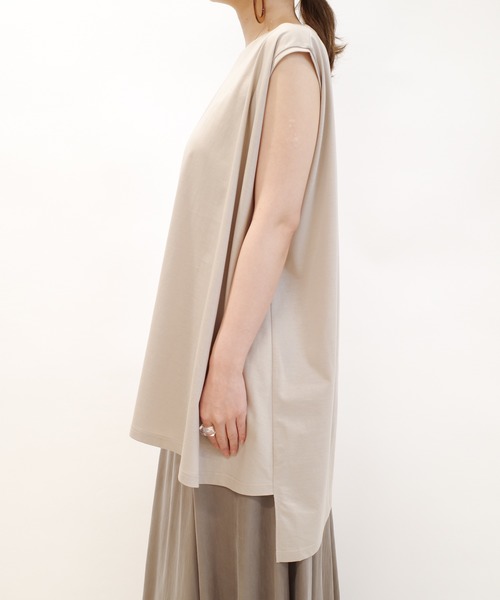 DouDou(ドゥドゥ)の「アシメヘムチュニックタンク(Tシャツ/カットソー・レディース・ベージュ/オフホワイト/スミクロ・FREE)」の7枚目の写真