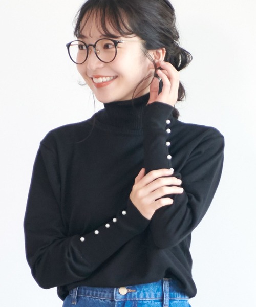 coca（coca）（コカ）の「袖パールニット（ニット/セーター・レディース・ベージュ/ブラック/ブルー・ONE SIZE）」の2枚目の写真