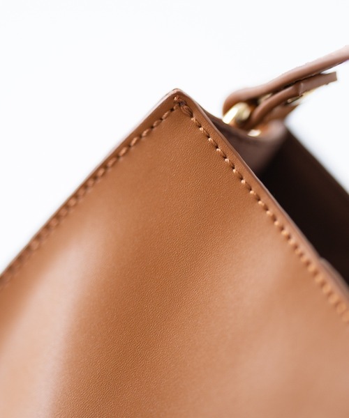 MURA(ムラ)の「スプリットレザー スクエア ミニ ショルダーバッグ(ショルダーバッグ・レディース・ホワイト/ブラック/キャメル/ベージュ・FREE)」の15枚目の写真