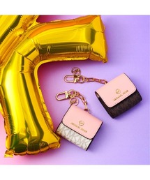 MICHAEL KORS（マイケルコース）の「エアーポッズ ケース - MK