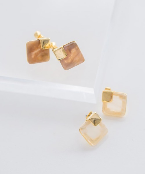 Pierrot(ピエロ)の「マーブルプレートプチピアス/イヤリング(ピアス(両耳用)・レディース・アイボリー/ホワイト系その他/ベージュ系その他/ベージュ・FREE)」の15枚目の写真