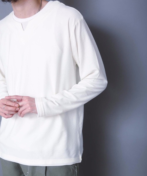 LB/S (エルビーエス)の「ブロックインレイフェイクキーネック 重ね着をしているようなフェイクレイヤード仕様 ロンT(Tシャツ/カットソー・メンズ・ベージュ/ブラック/ホワイト・MEDIUM/LARGE/X-LARGE)」の19枚目の写真