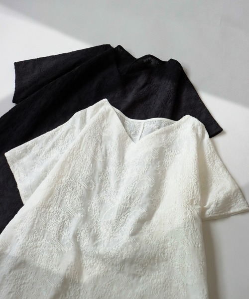 antiqua（アンティカ）の「綿100%ペイズリー柄刺繍ドルマントップス（Tシャツ/カットソー・レディース・ブラック/オフホワイト・FREE）」の19枚目の写真